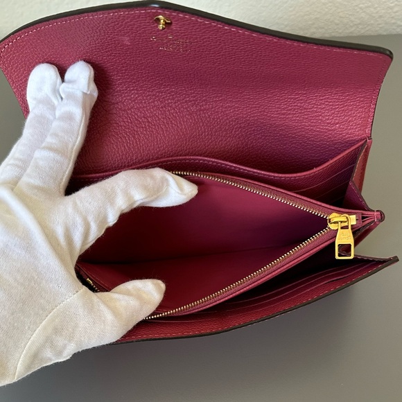 Louis Vuitton Empreinte Monogram Sarah Wallet - Picture 6 of 16